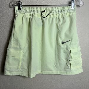 Nike Women's Skirt Mini Size S Greenish Yellow Pull On Elastic Waist Pockets